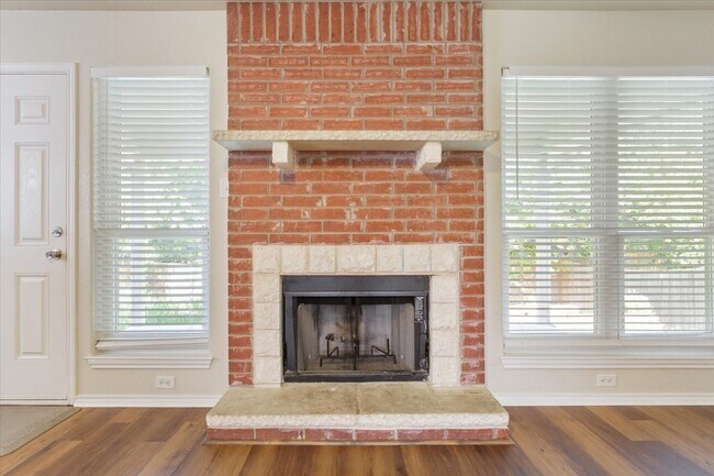 Foto del edificio - 4524 Canyon Ridge Dr