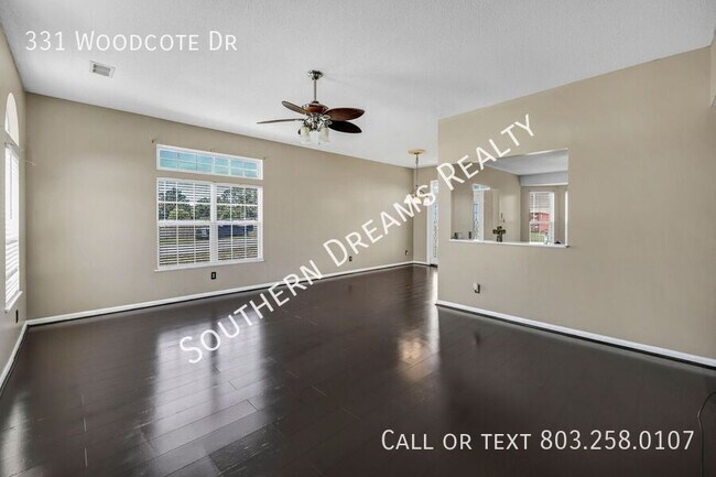 Foto del edificio - 331 Woodcote Dr