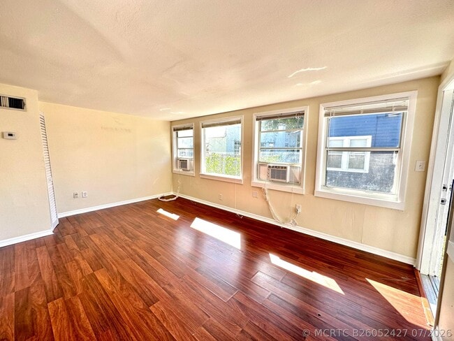 Building Photo - 517 Kanuga Dr