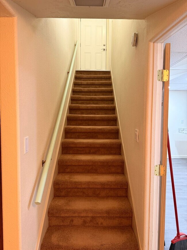 Foto del edificio - Room for rent downtown Coeur d Alene