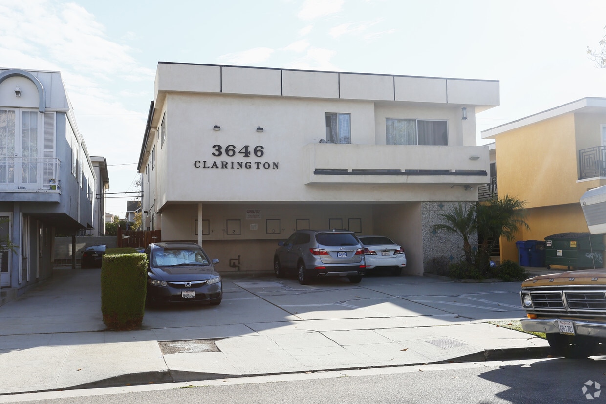 Foto principal - 3646 Clarington Ave