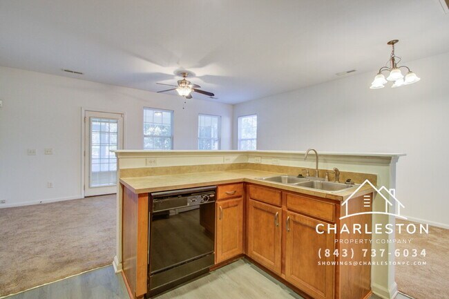 Foto del edificio - 109 Woodward Rd