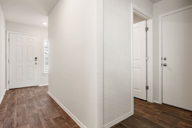 Foto del edificio - Brand New, The Preserve at Medina!!!