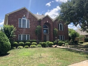 Building Photo - 5712 Kensington Dr