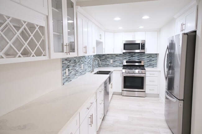 Foto del edificio - 19185 Shoreline Ln