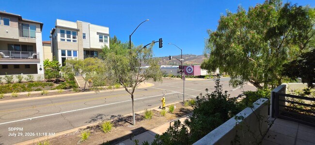 Building Photo - 4S RANCH/ DEL SUR - SAN DIEGO -  Very Nice 4 Bedroom / 4 Bath House.  AVAILABLE NOW!