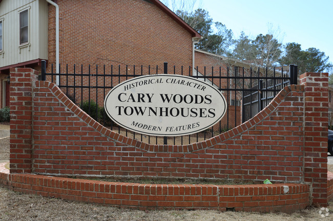 Building Photo - Cary Woods Townhomes