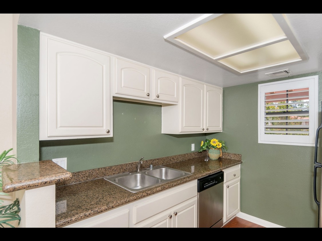 Primary Photo - 12051 Alta Carmel Ct