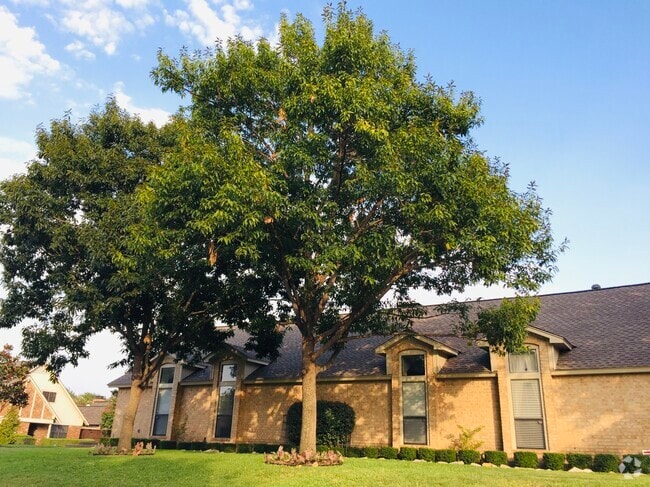 Building Photo - 10654 Sandpiper Ln