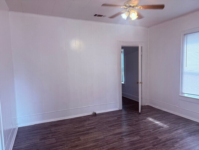 Building Photo - Affordable Three Bedroom Two Bath Home