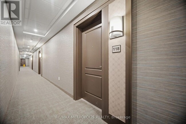 Photo du bâtiment - 460 Dundas St E