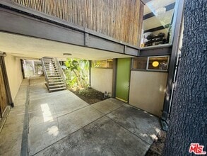 Building Photo - 2000 Ivar Ave