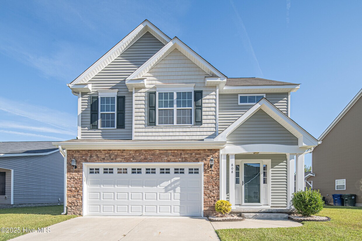 Foto principal - 808 Jade Ln