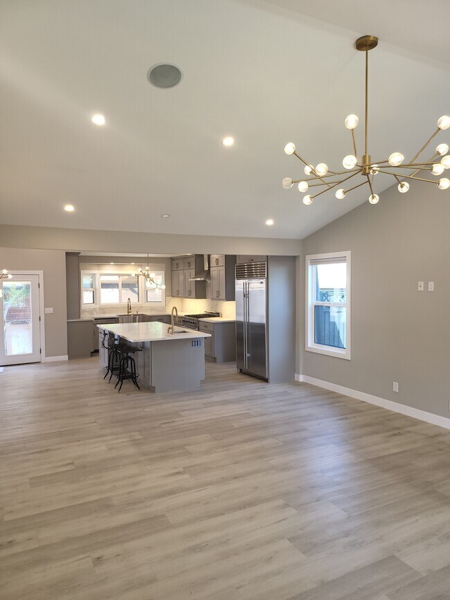 Foto del edificio - 4215 Mammoth Ave