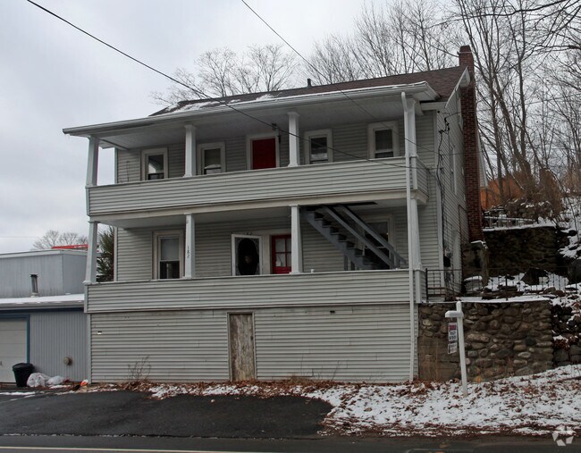 182 Prospect St Naugatuck, CT 06770 Rentals Naugatuck, CT