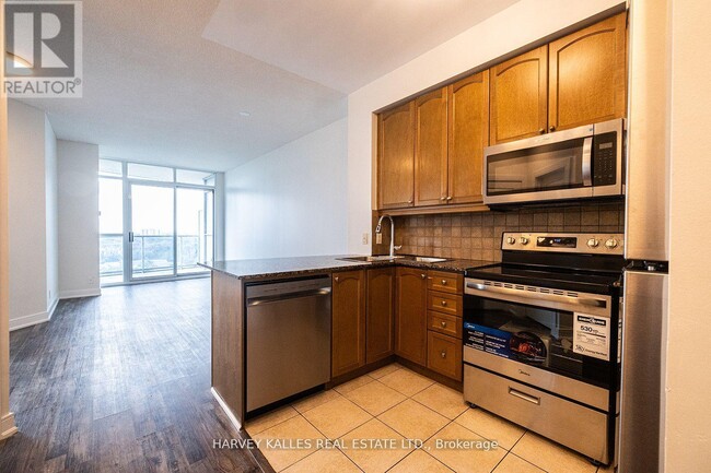 Building Photo - 80 Absolute Ave