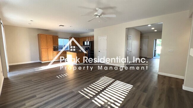Building Photo - 3 br, 2 bath House - 9817 Tundra Swan Cir
