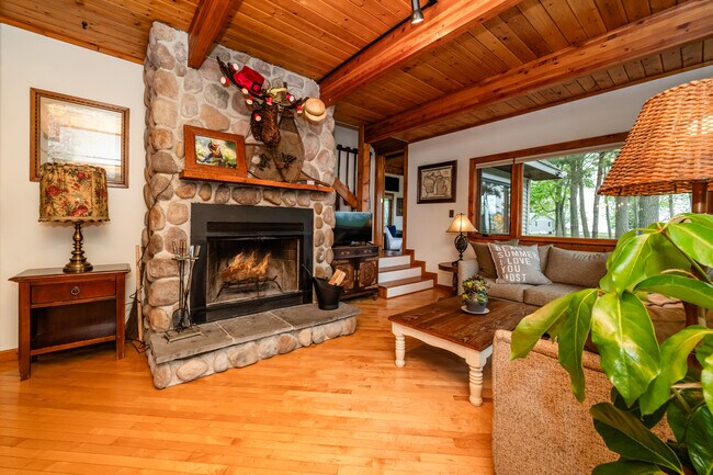 Foto del edificio - 7258 Beach Dr