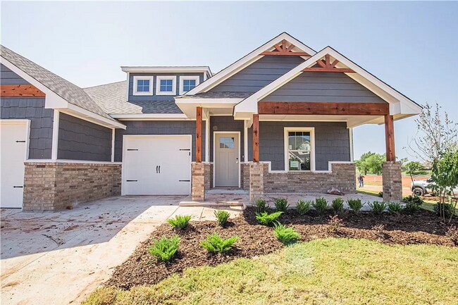 Building Photo - Modern Elegance in Moore: 4-Bed, 2-Bath Ta...