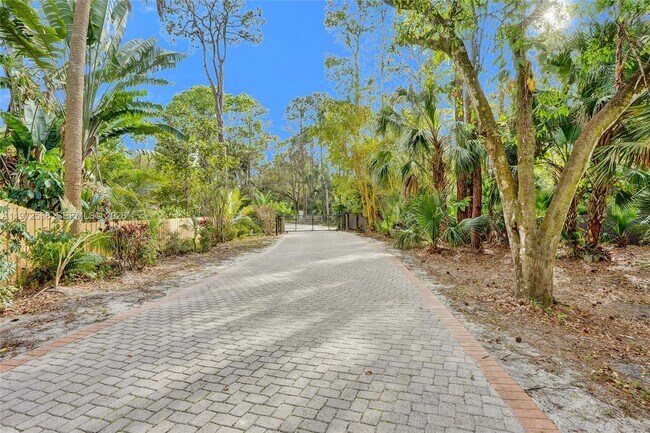 Foto del edificio - 13161 179th Ct N