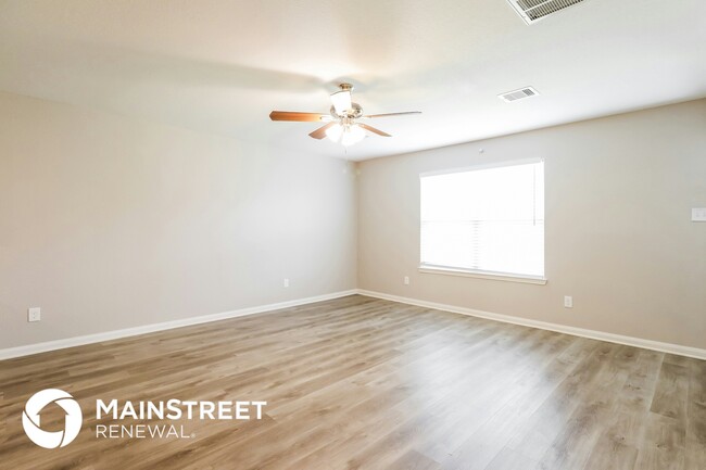 Building Photo - 26106 Hals Dr