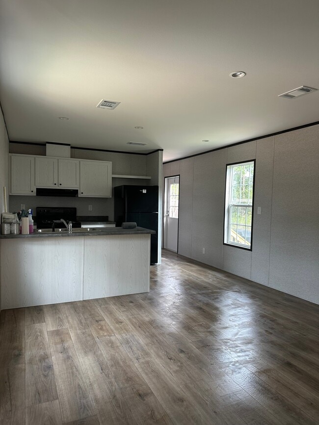 Foto del edificio - 561 Mack Bayou Rd