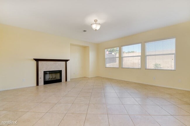 Building Photo - 4 br, 3 bath House - 2353 Hummingbird Street