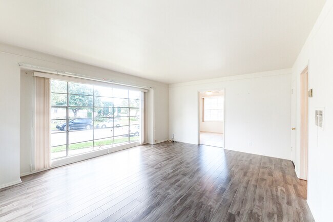 Building Photo - 5955 S La Tijera Blvd