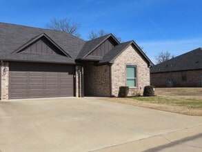 Building Photo - 15542 County Rd 178