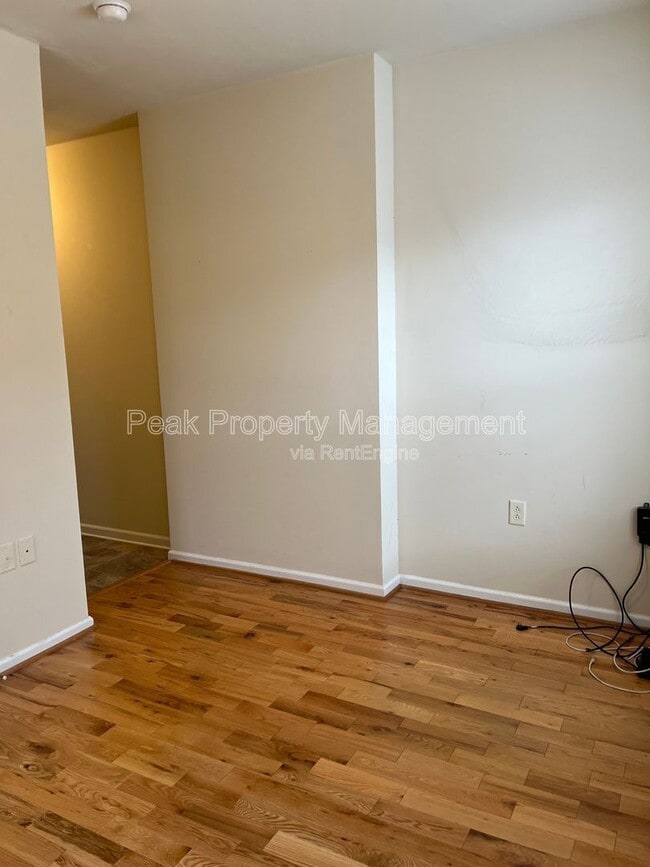 Photo - 1106 W Main St Apartment