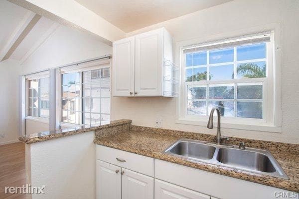 Building Photo - 2 br, 2 bath House - 306 E Balboa Blvd Apt 3