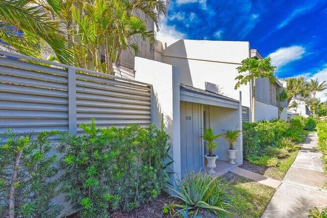 Photo - 1605 S US Hwy 1 House