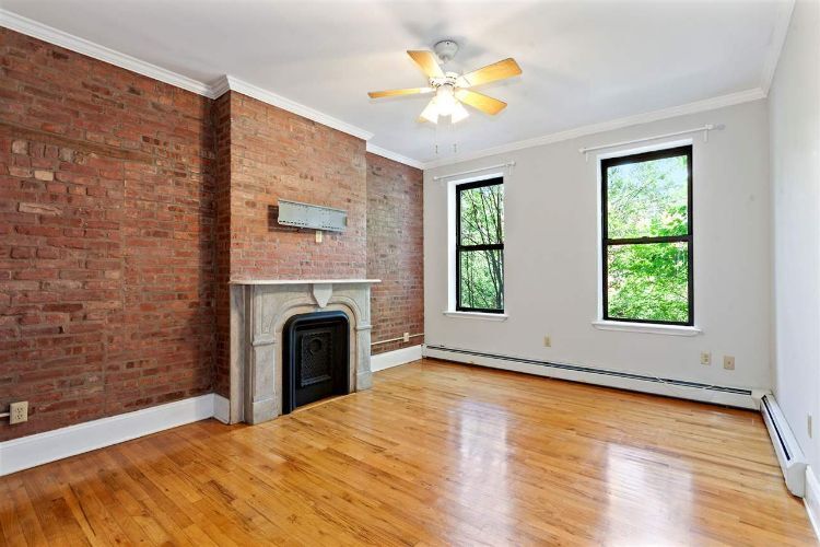 Primary Photo - 227 3rd St