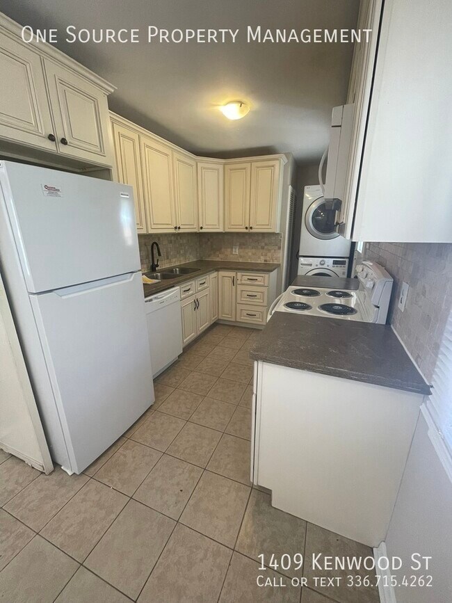 Foto del edificio - 1409 Kenwood St