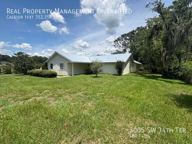 Foto del edificio - 3005 SW 34th Terrace