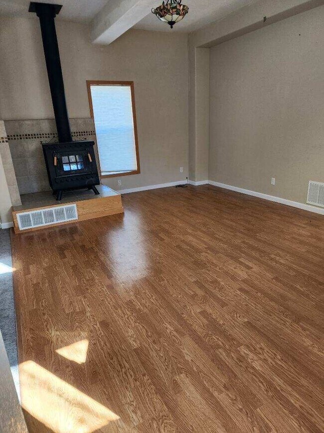 Foto del edificio - 7157 Oak St