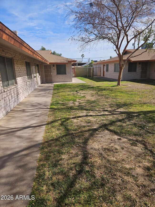 Building Photo - 6043 N 23rd Ave