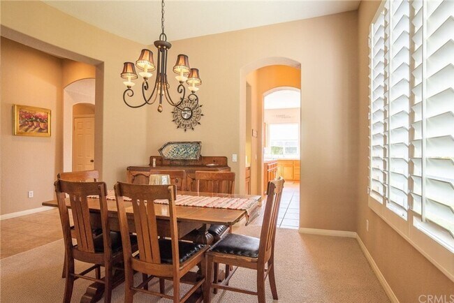 Building Photo - 4 Bedroom 3 bathroom Gorgeous home in Pres...