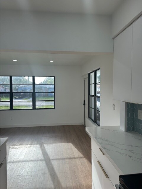 Entrance - 14420 NE 3rd Ct