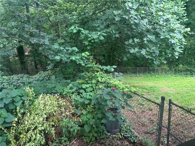 Foto del edificio - 2647 Hatfield Cir SE