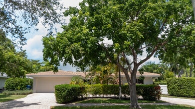 Building Photo - 2841 NW 10th Ave