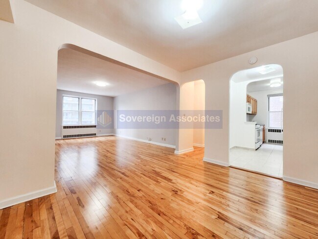 Building Photo - 500 Kappock St
