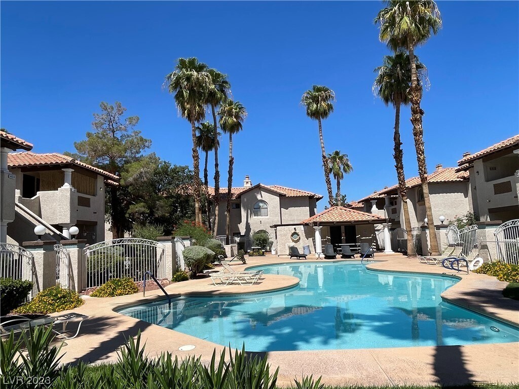 Foto principal - 1411 Santa Margarita St