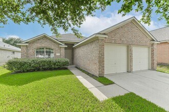Building Photo - 13831 Hillingdale Ln