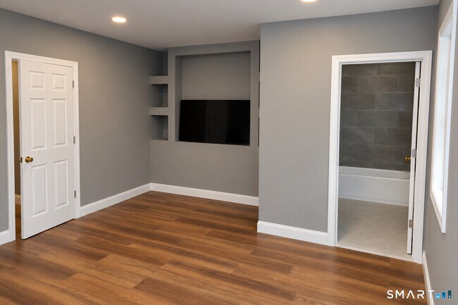 Foto del edificio - 102 Highland St