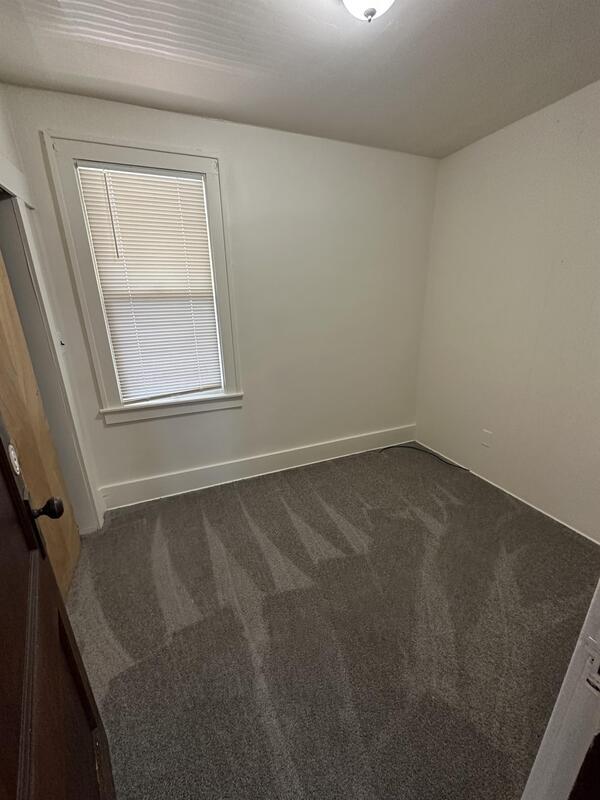 1057 Eureka Rd, Wyandotte, MI 48192 Condo for Rent in Wyandotte, MI