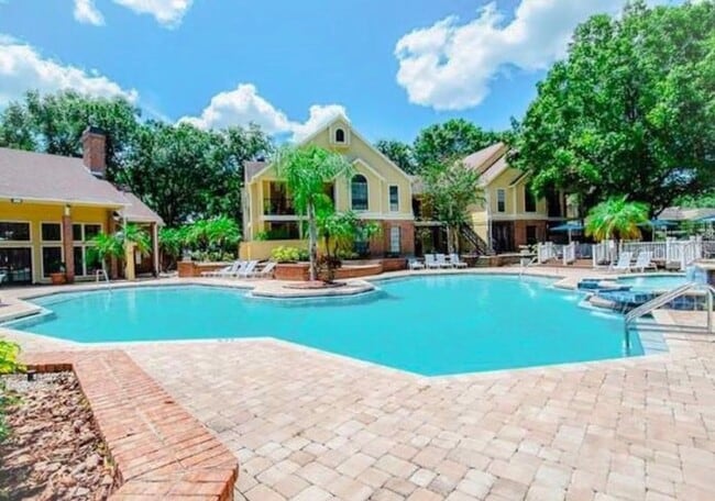 Building Photo - 8702 Mallard Reserve Dr