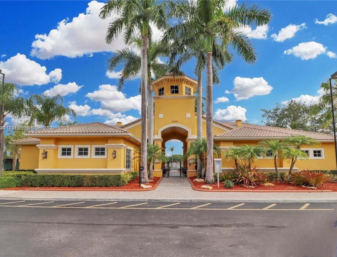 Foto principal - 4253 SW 132nd Way