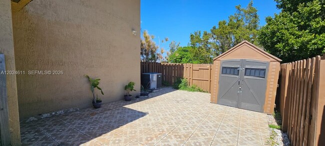 Photo - 17362 NW 74th Ave House