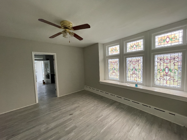 Building Photo - 70 N Sprague Ave